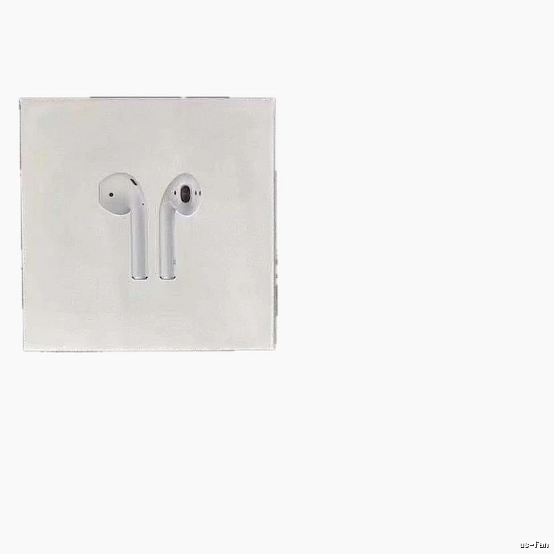 Apple AirPods Wireless Earbuds in White