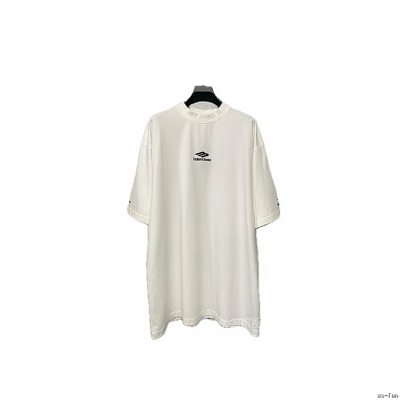 Balenciaga minimalist style white T-shirt