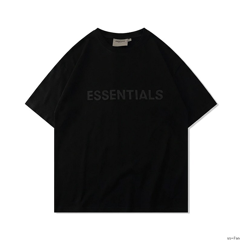 ESSENTIALS minimalist style black short-sleeve