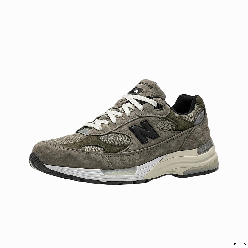 New Balance retro - style gray sports shoes